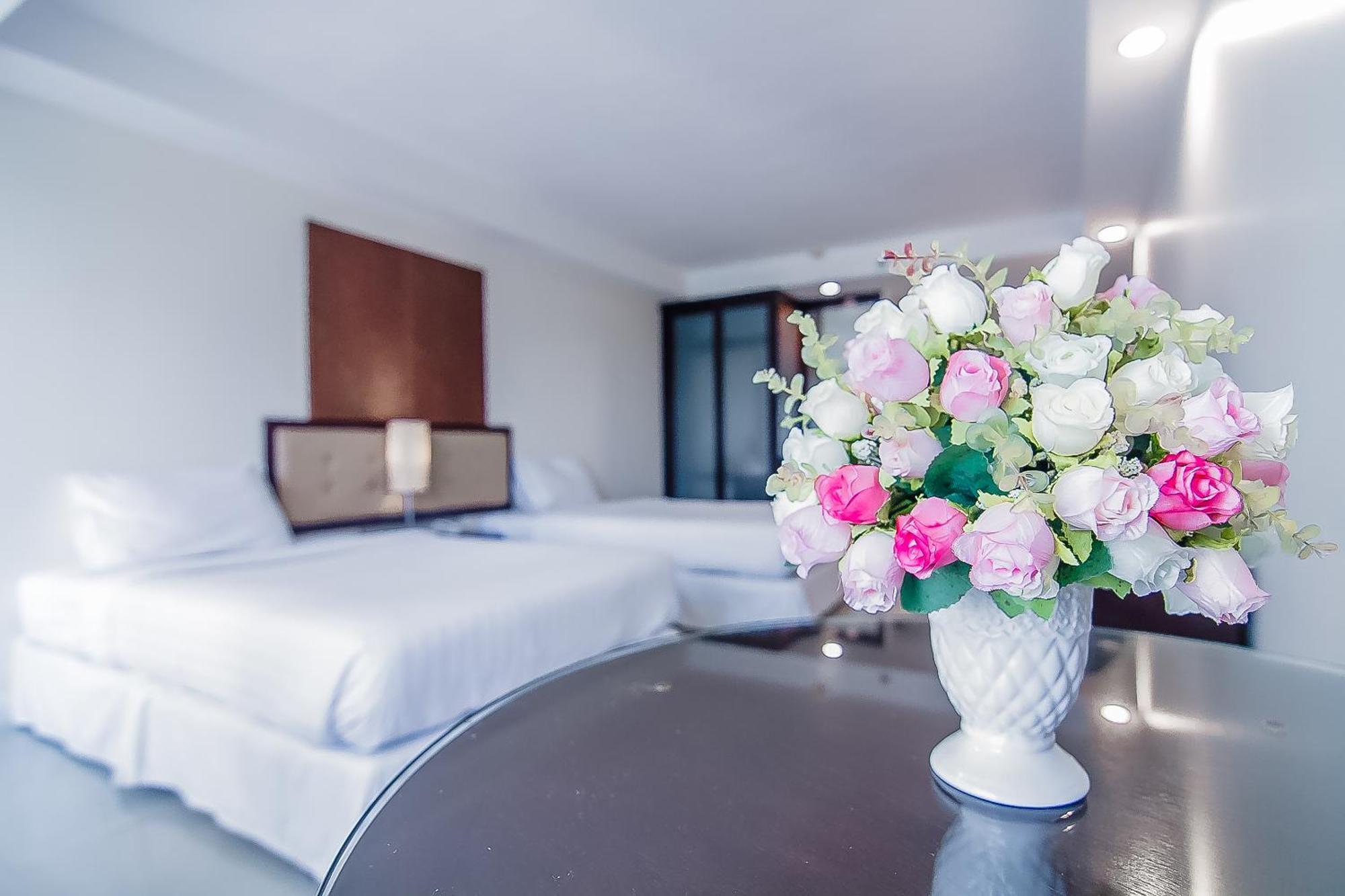 Romance Hotel Bangna Bangkok Eksteriør billede