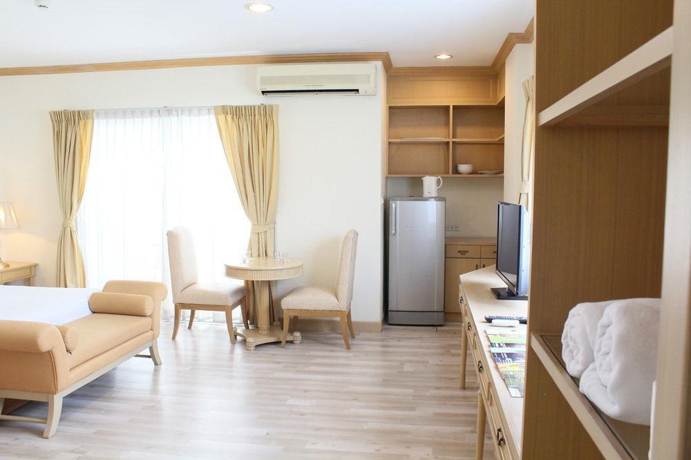 Romance Hotel Bangna Bangkok Eksteriør billede
